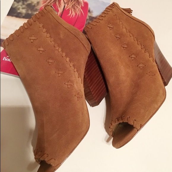 Cognac Stitched Peep Toe Leatherette Ankle Boots - Picture 1 of 5